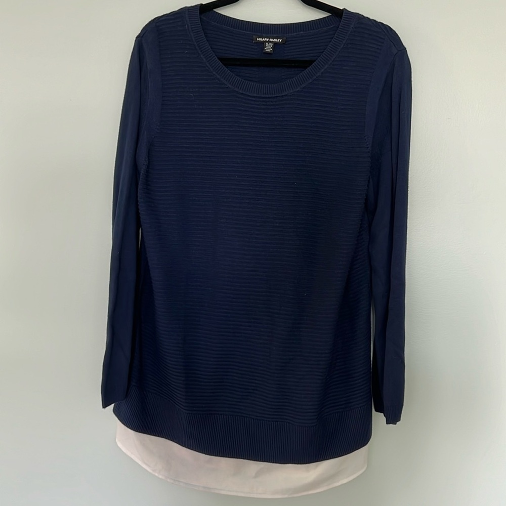 Hilary Radley Women’s Long Sleeve Ribbed Sweater.  Navy with white.  Size XL.